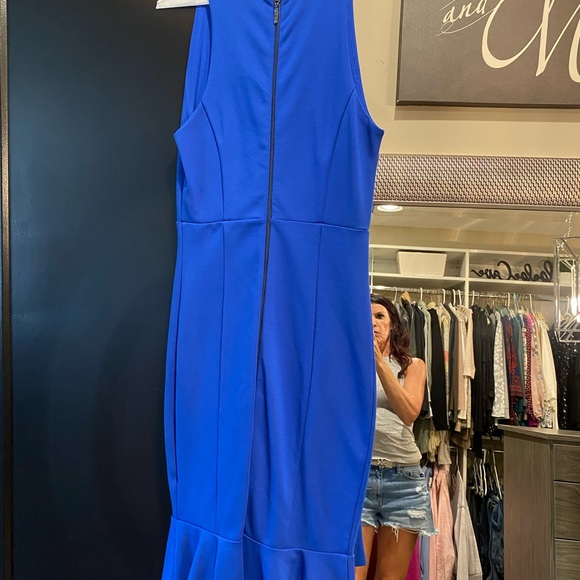 Felicity and Coco Fitted mermaid dress - Picture 3 of 3